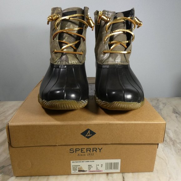 Sperry Women's Saltwater Leather Metallic Gold Snow Boot, Olive Camo, 7.5 - Picture 8 of 11